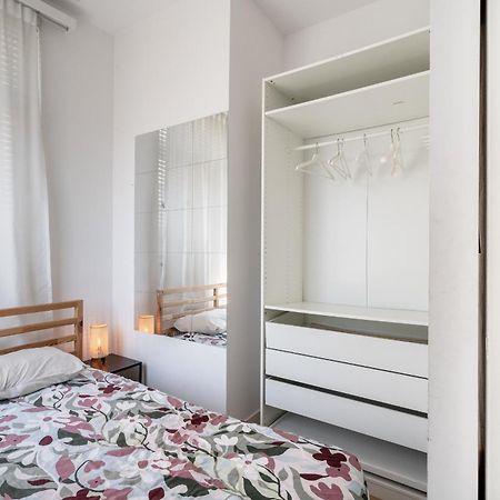 Light Modern Apartment In The Heart Of แอนต์เวิร์ป ภายนอก รูปภาพ